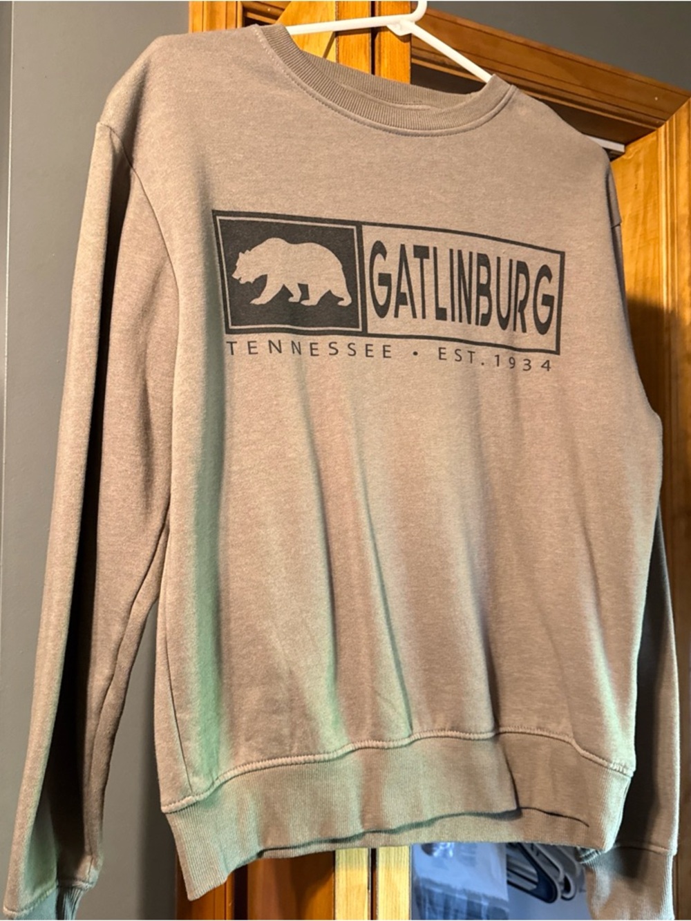 Gatlinburg Tennessee Gray Crewneck Sweatshirt